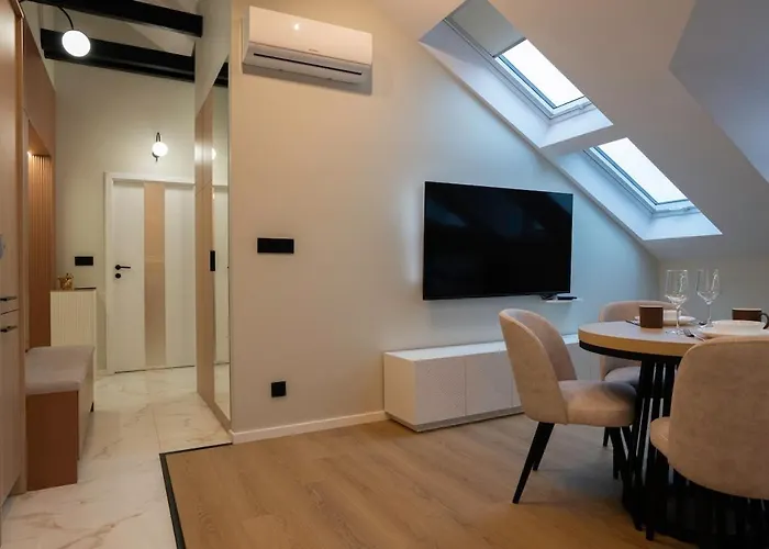 A Stylish Tenement House In The Very Center Of Appartement *