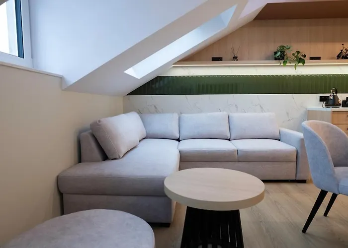 A Stylish Tenement House In The Very Center Of Appartement